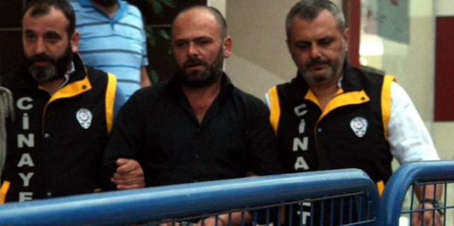 Silahla şakalaşırken arkadaşını öldüren zanlı adliyeye sevk edildi