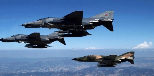 14 F-16 uçağı Suriye sınırında...