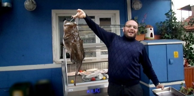 Mudanya'dan 8 kiloluk fener balığı çıktı