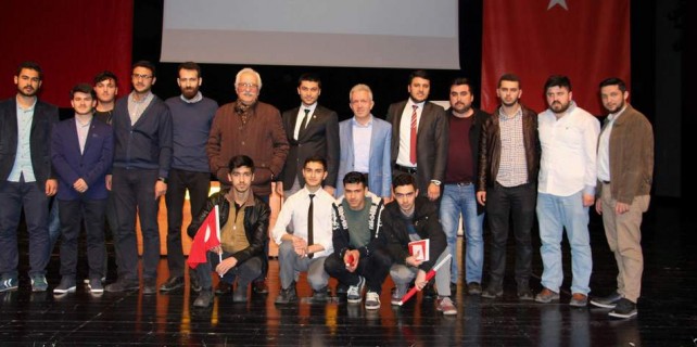 Yavuz Bahadıroğlu Çanakkale'yi anlattı