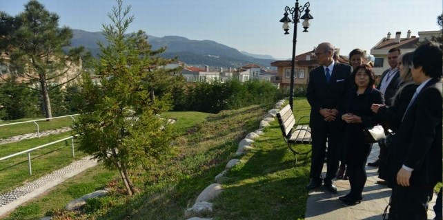Japon başkonsolos Bursa'daki Japon parkını görünce...
