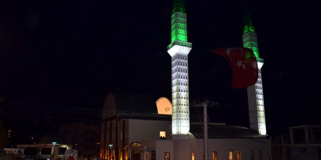 Bursa’da sunrooflu camiye büyük ilgi