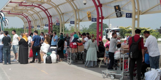 Bursalılar terminale akın etti