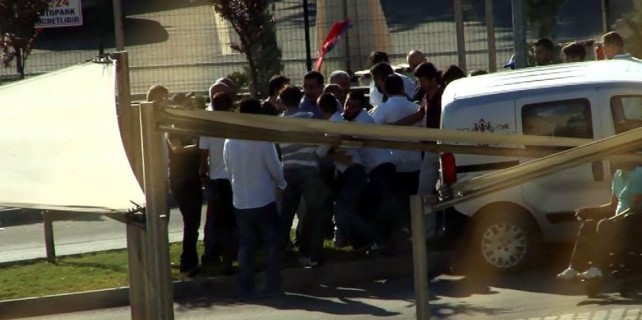 Bursa'daki tekme tokat kavga böyle görüntülendi