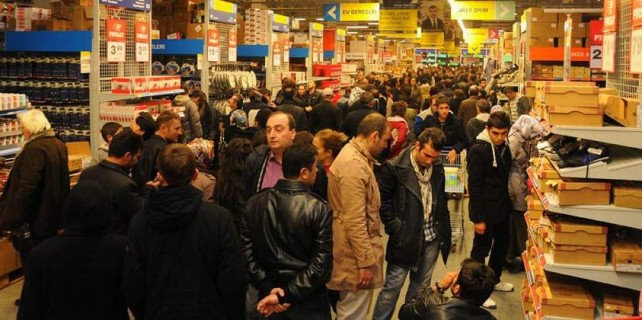 Bursa'da dev markette grev kararı...