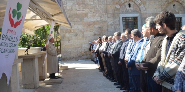 Bursa’da Halep şehitleri için gıyabi cenaze namazı kılındı