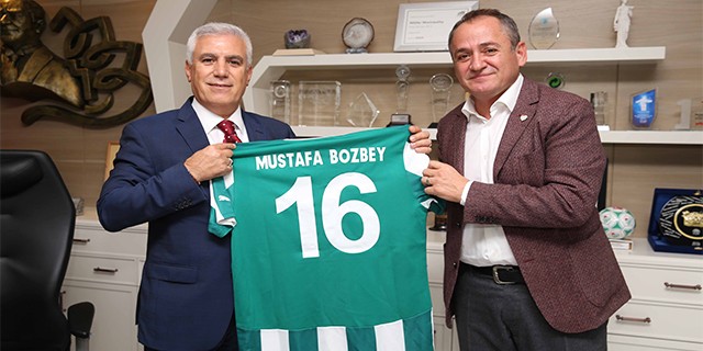 Bozbey’den Yeşil Bursa Spor Kulübü’ne destek