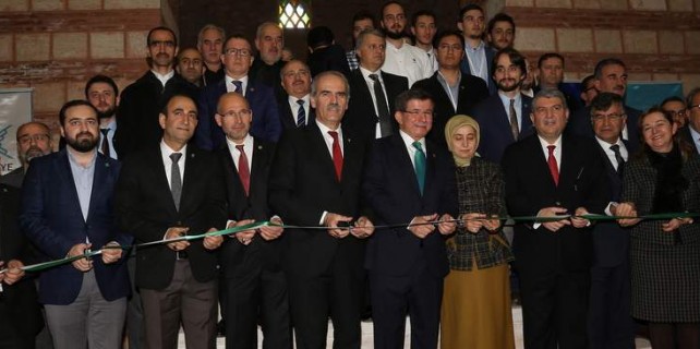 6 asırlık medrese küllerinden doğdu