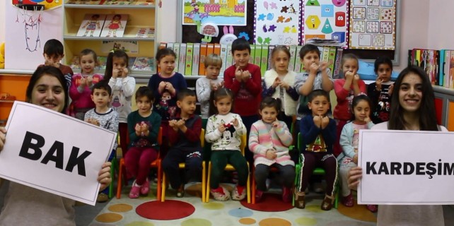 Tüm ilçe seferber oldu. Engelliler için bakın ne yaptılar?