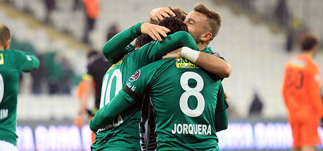 Timsah, Çaykur Rizespo'dan 3 puanı kaptı