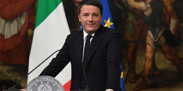 İtalya Başbakanı istifasını erteledi