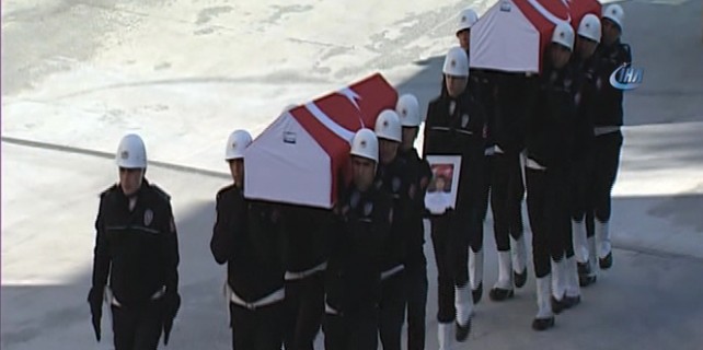 Şehitlerimiz için tören düzenlendi