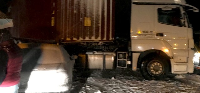 Bursa otobanında kar kazası