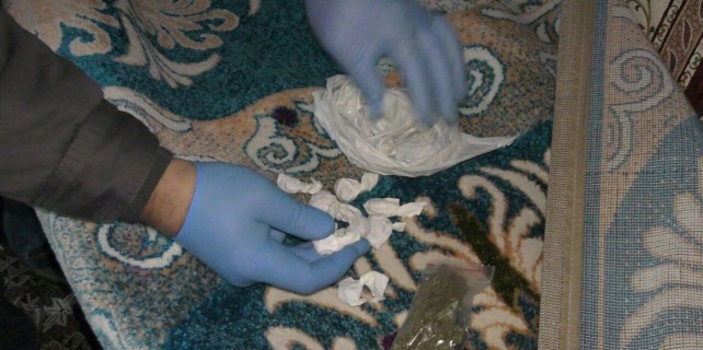 Bursa'da 200 polisle uyuşturucu operasyonu