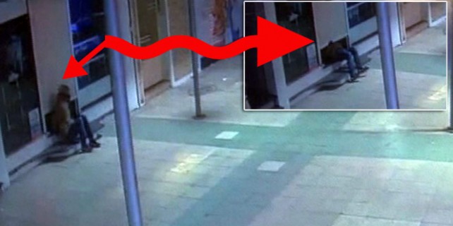 Sürünerek girdi. 25 bin lira çaldı...