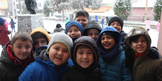 Bursa'nın 5 ilçesinde okullara kar tatili