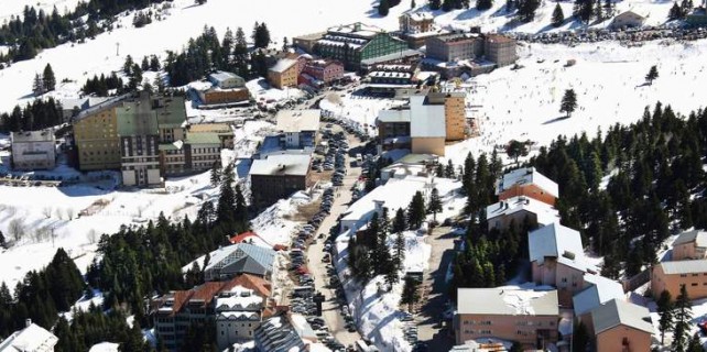 Uludağ'daki kar kalınlığı dudak uçurttu