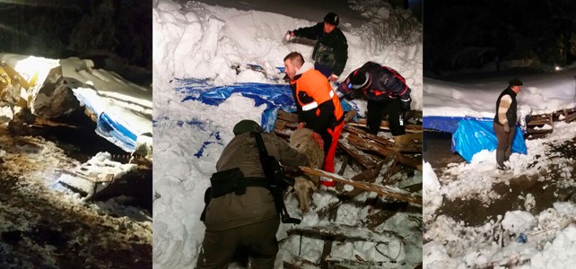 Ağıl çöktü 300 koyun kar altında kaldı