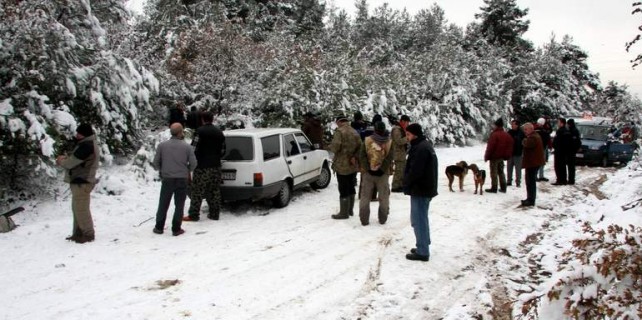 Domuz sanıp arkadaşını vurdu