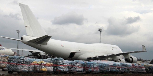 Türk uçağı evlerin üzerine düştü..!