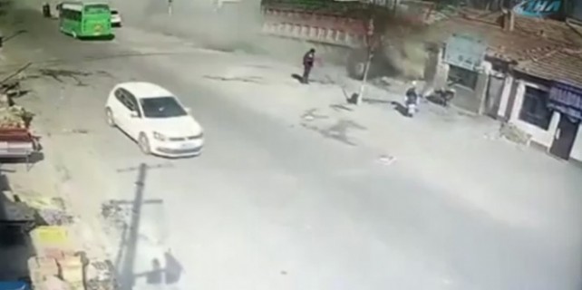 Freni patlayan kamyon evleri biçti!