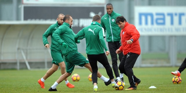 Bursaspor'da Adanaspor mesaisi başladı