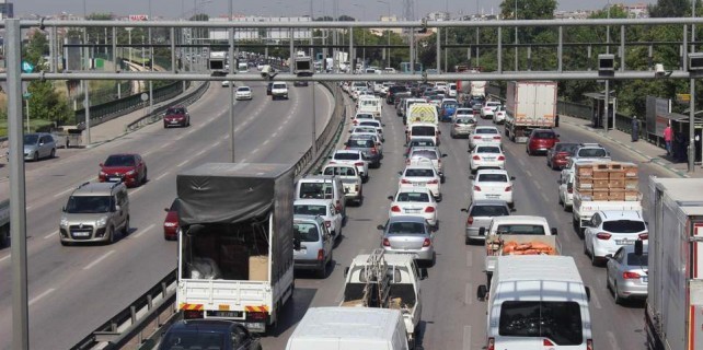 Bursa'da trafiğe dikkat...
