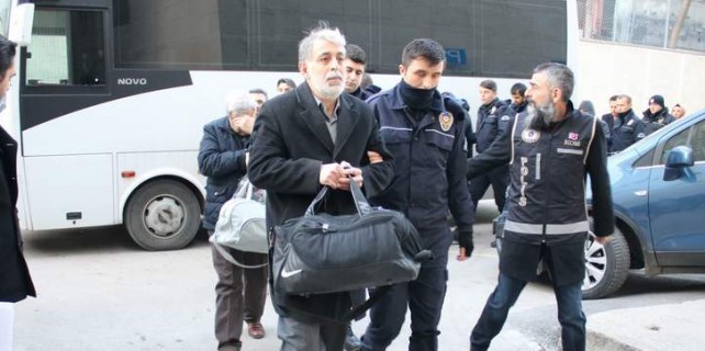 Bursa'da FETÖ operasyonunda 10 gözaltı