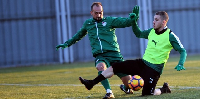 Özlüce'de hazırlıklar sürüyor