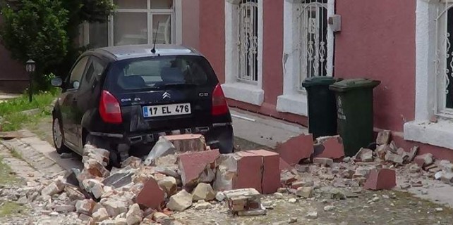 Sallandık...Bursa da hissetti