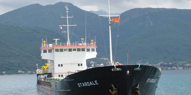 Sahipsiz gemi Gemlik'i tehdit ediyor