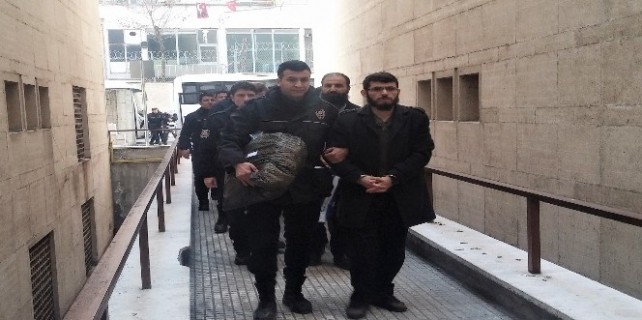 Bursa’da DEAŞ üyesi 44 kişi adliyeye sevk edildi