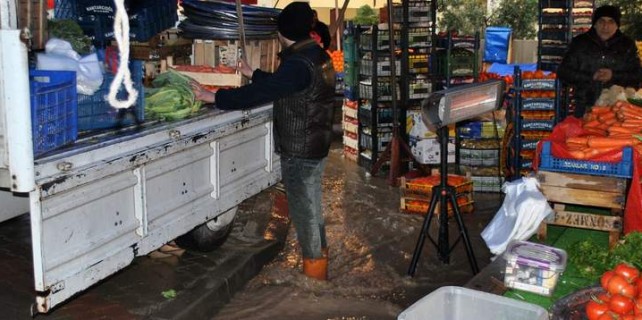 Mudanya'yı sel aldı...