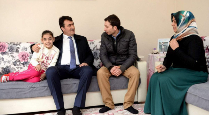 8 yıl sonra ilk kez anne babasını görecek