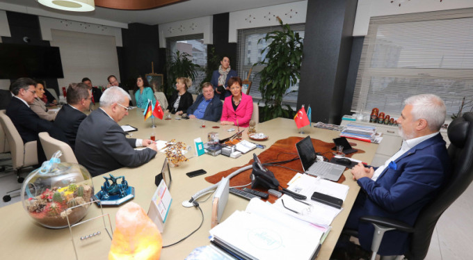 Mustafa Bozbey'den oy açıklaması