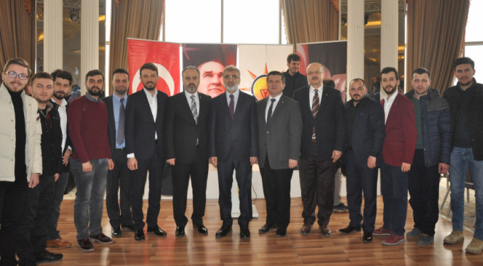 Eski Bakan'dan Bursa'da referandum açıklaması!