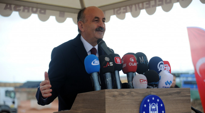 Bakan Bursa'da açıkladı! "16 Nisan..."