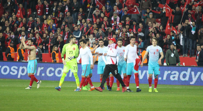 Milli takım emin ellerde!