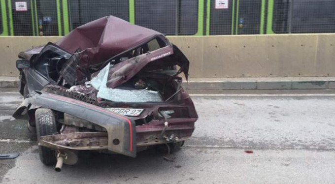 Bursa'da inanılmaz kaza...Bu araçtan sağ çıktı
