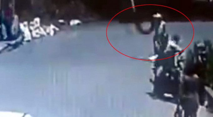 Kopan kamyon lastiği sonu oldu