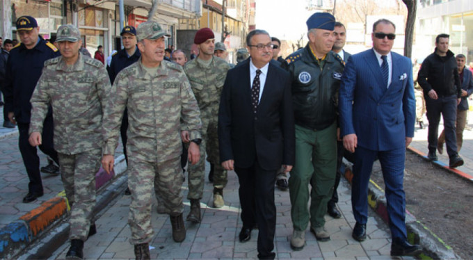 Genelkurmay Başkanı Şırnak'ta