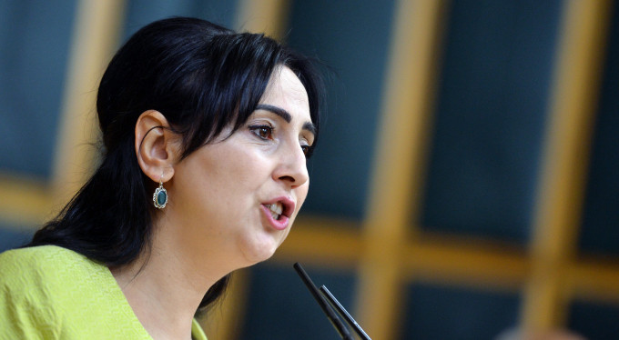 Figen Yüksekdağ'a hapis cezası