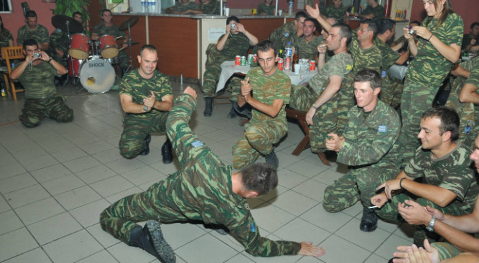 Yunan Bakandan Türkiye'ye suçlama