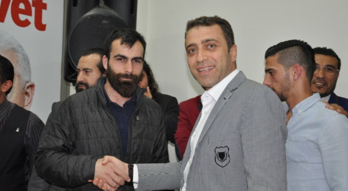 İzmir'de 44 CHP'li saf değiştirdi