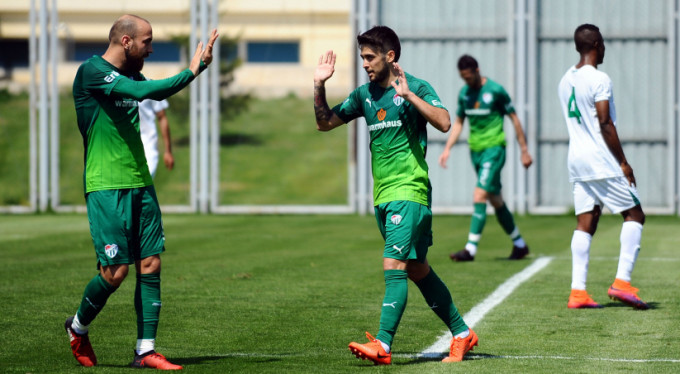 Timsah'tan iyi prova