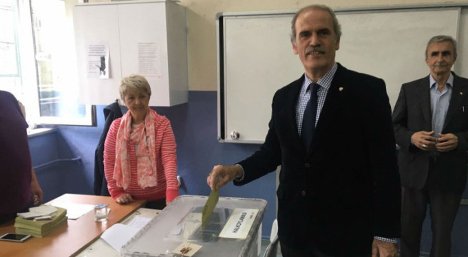 Bursa'da kim nerede oy kullandı?