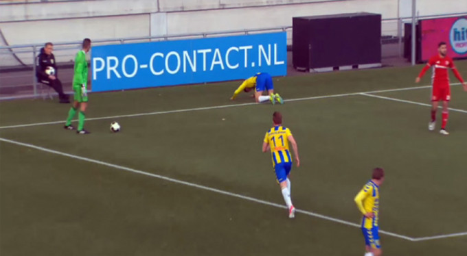 Tüm dünya bu kaleciyi konuşuyor!