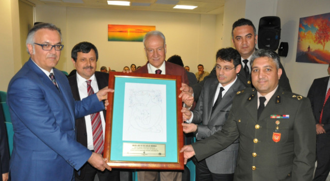 Bakanlık'tan Bursa'daki hastaneye büyük onur