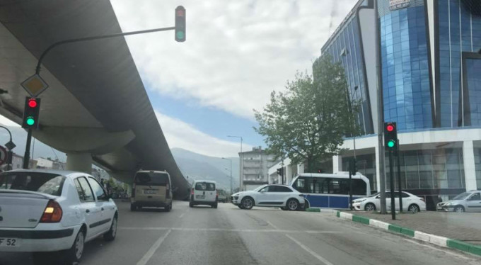 Bursa'da trafik lambası belirsizliği!