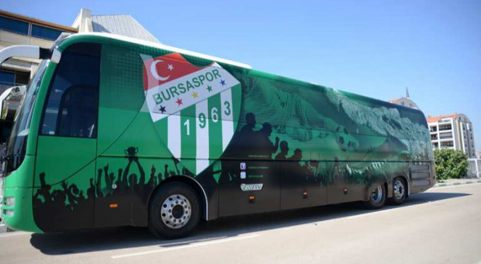 İhbar alan Bursaspor kafilesi otobüs değiştirdi!